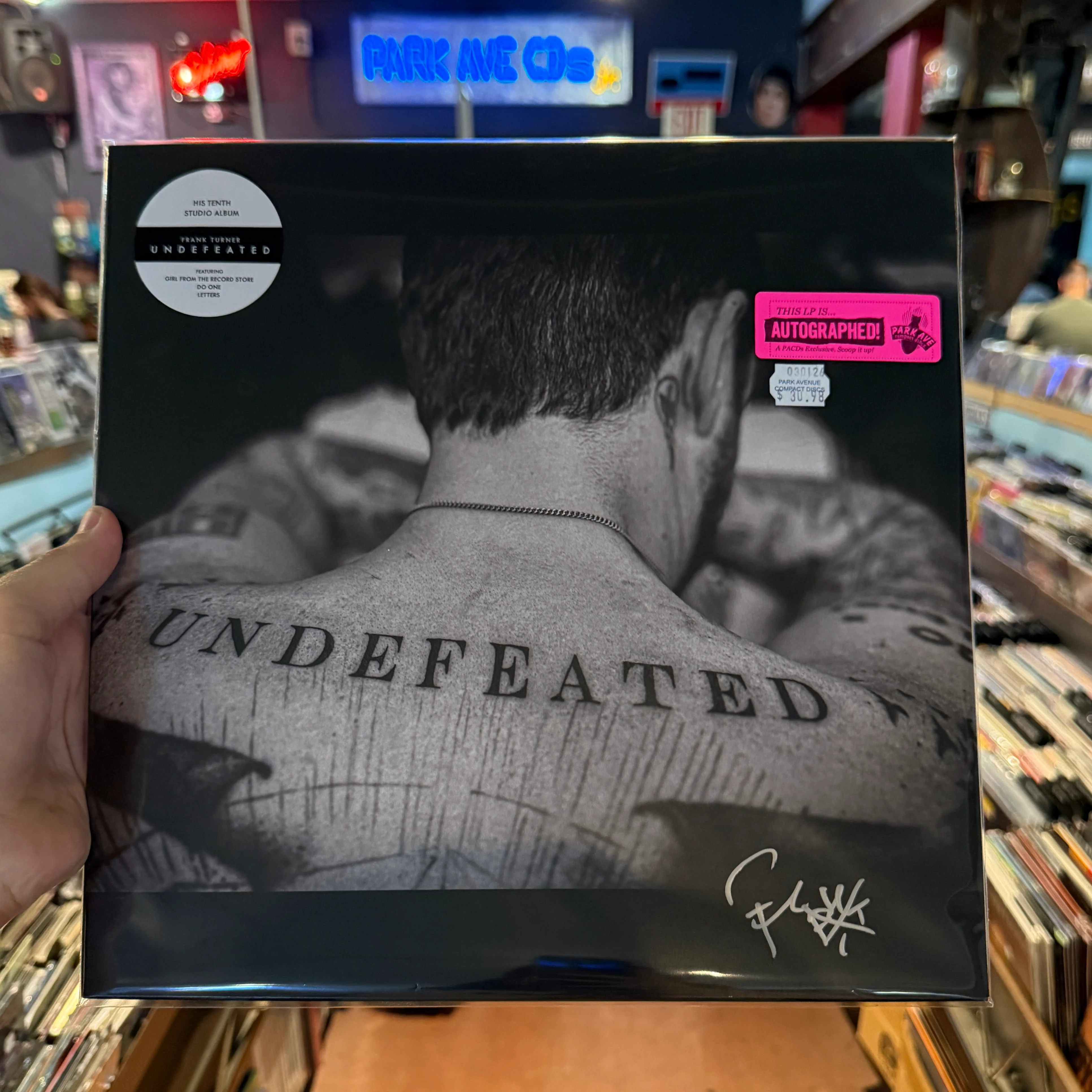 Frank Turner - UNDEFEATED [Park Ave SIGNED Exclusive LP]